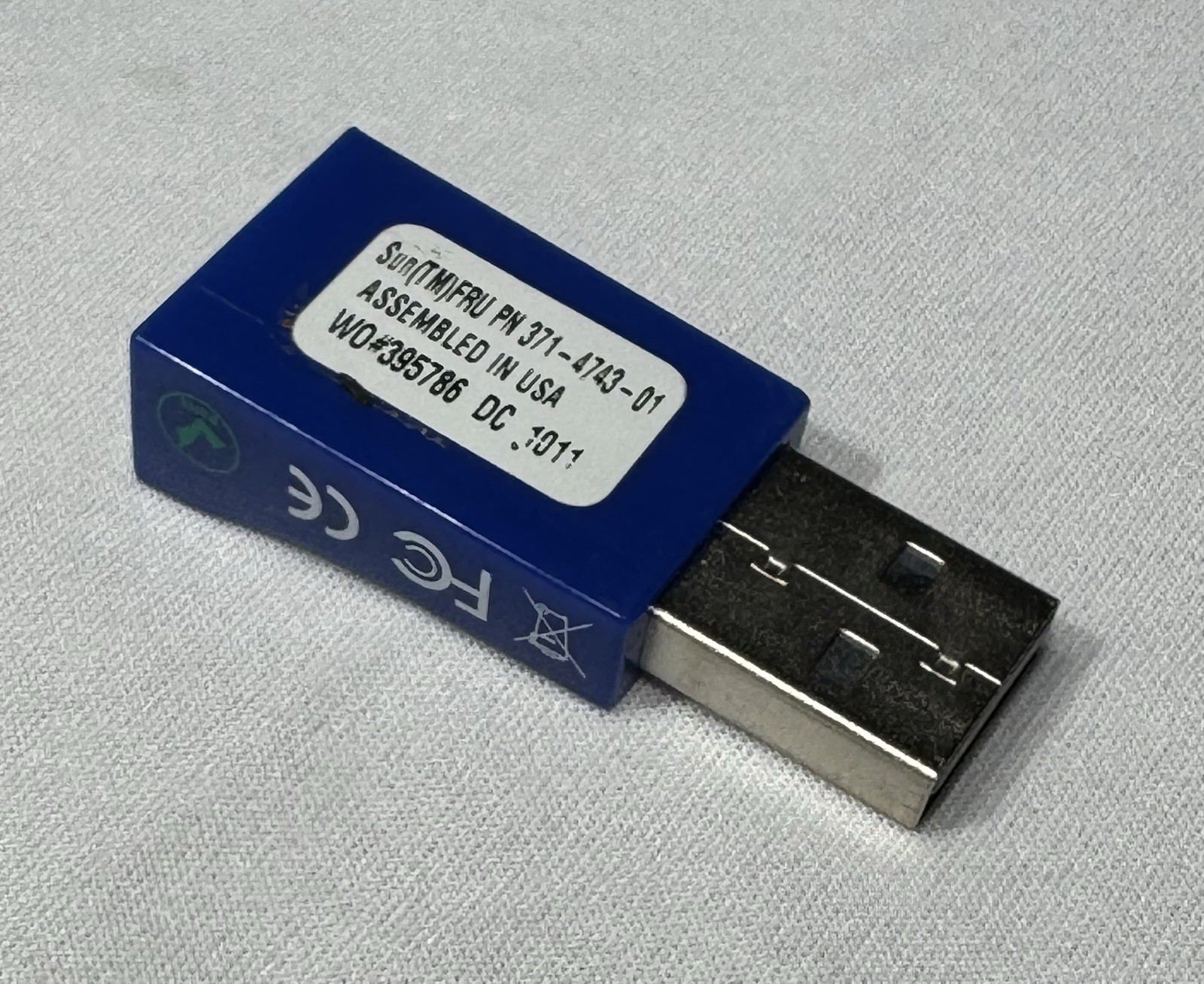 Sun 371-4743 4GB USB 2.0 Flash Drive - XRA-S-4G2-USB2 - Sun Fire X4270 M2