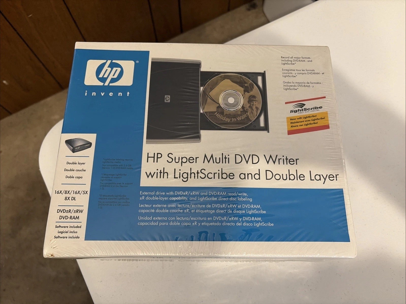 HP DVD840 External Super Multi DVD Writer LightScribe Dual Layer