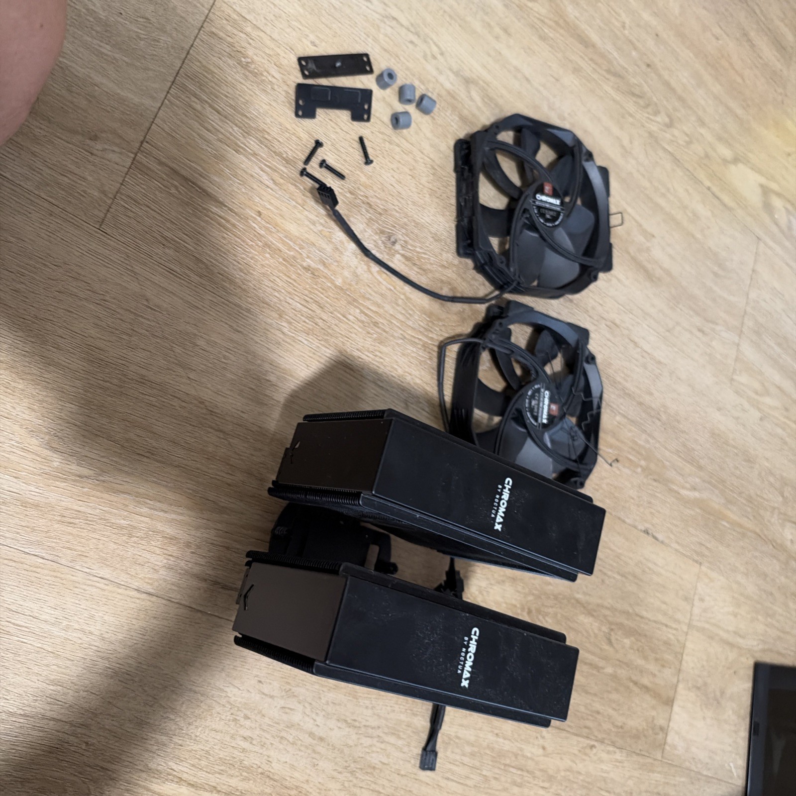 Noctua NH-D15 chromax.black CPU Cooler 2x NF-A15 Fans + NA-HC4 Covers