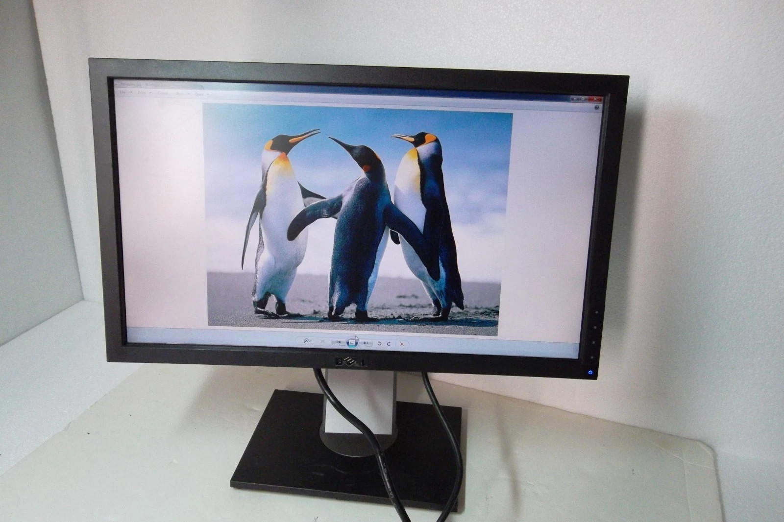 Dell P2010ht / P2011ht 20" Widescreen Monitor 4-Port USB Hub VGA DVI DP P2010ht