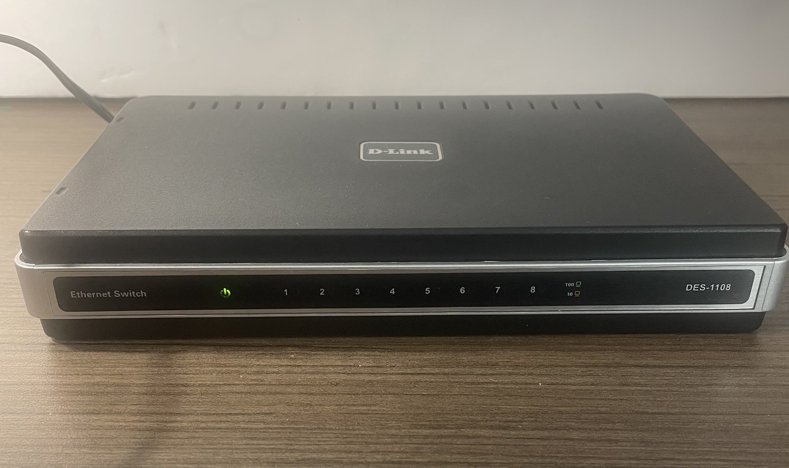 D-LINK, DES-1108 8-PORT EXTERNAL SWITCH Tested