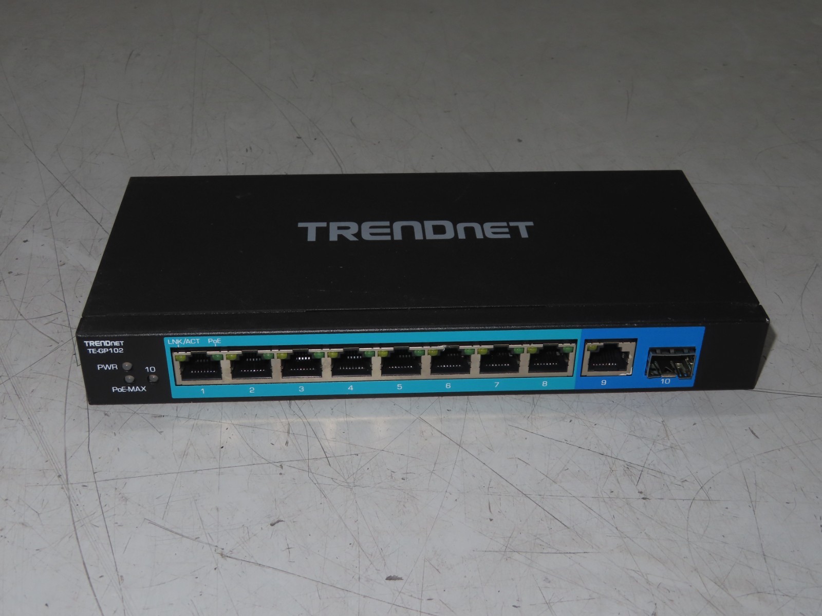 Trendnet TE-GP102 10-Port Unmanaged Gigabit PoE+ Switch ** NO POWER SUPPLY **