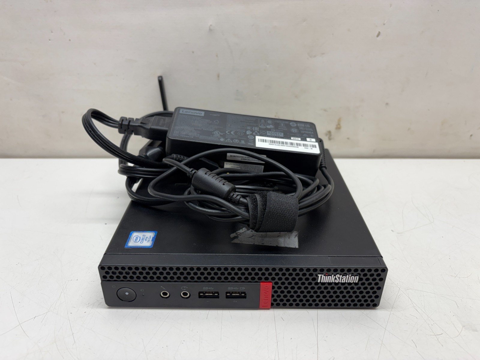 Lenovo ThinkStation P320 Tiny Micro PC i7-7th Gen, No SSD w/ Power Supply