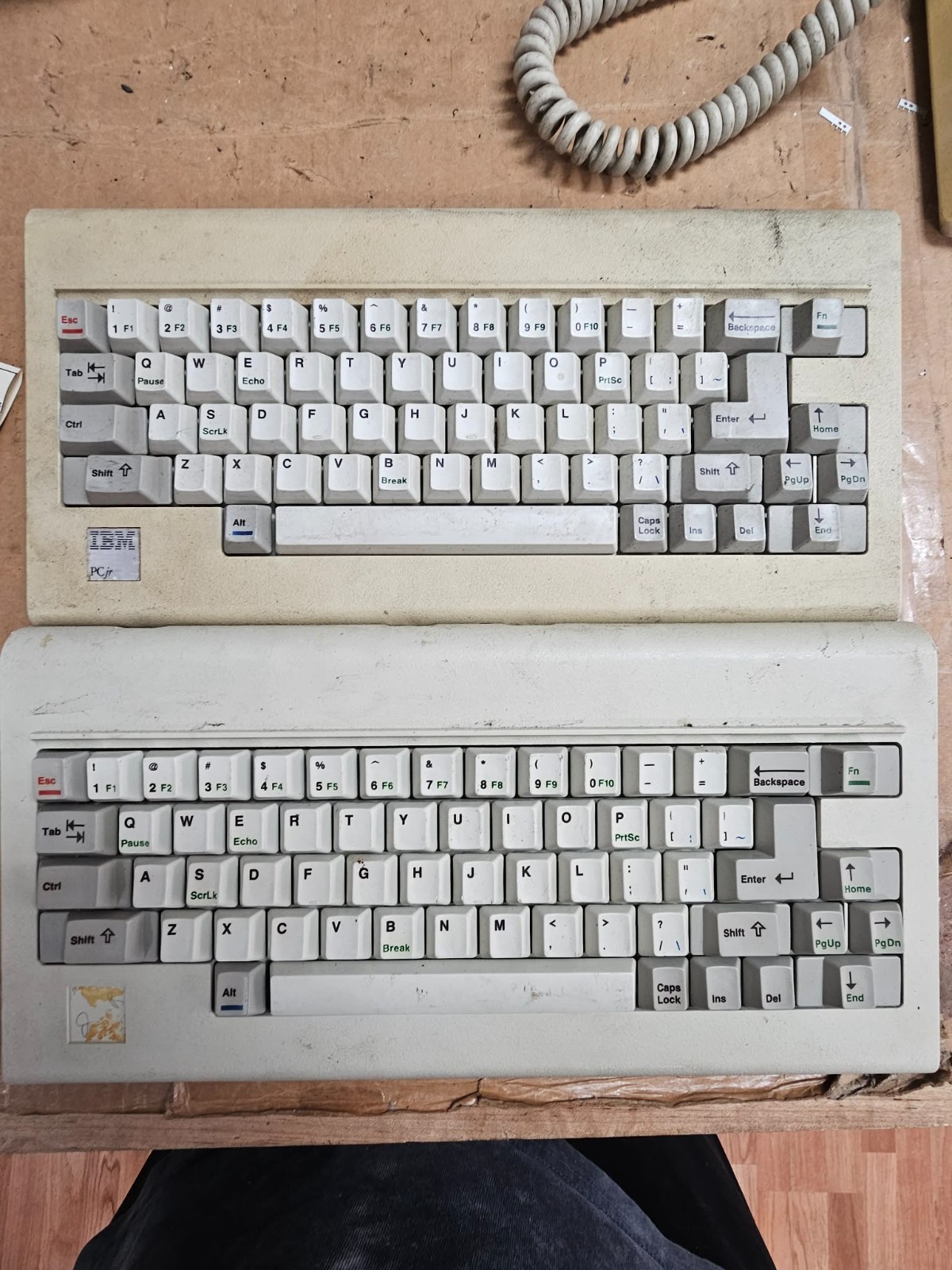 2x Lot Vintage Retro Clean IBM PCjr Keyboards Model 7257 6181835