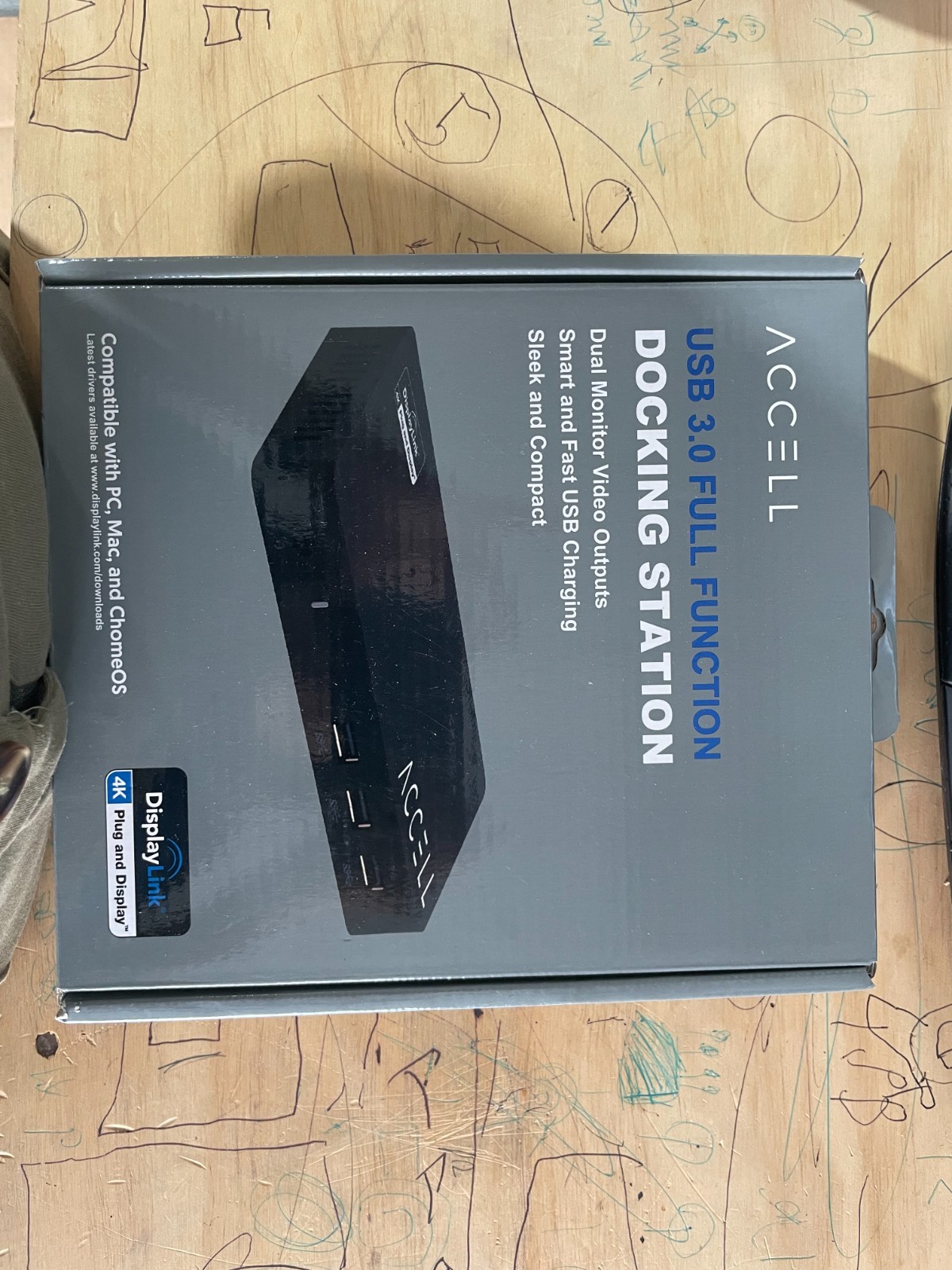 Accell USB 3.0 Full Function Docking Station for PC & Mac 4K Plug and Display