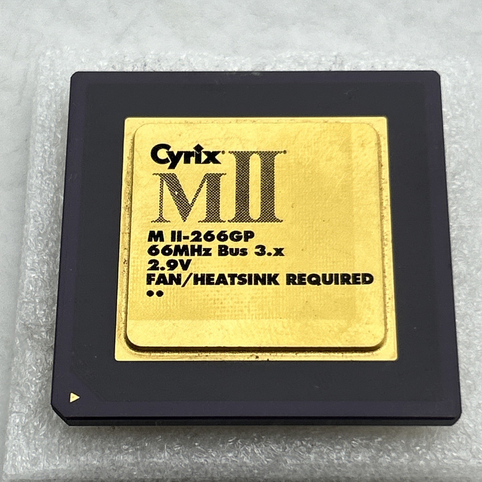 CYRIX MII 266GP 2.9V 66mhz Bus 3.x Vintage Processor 266Mhz GOLD Top CPU 1997