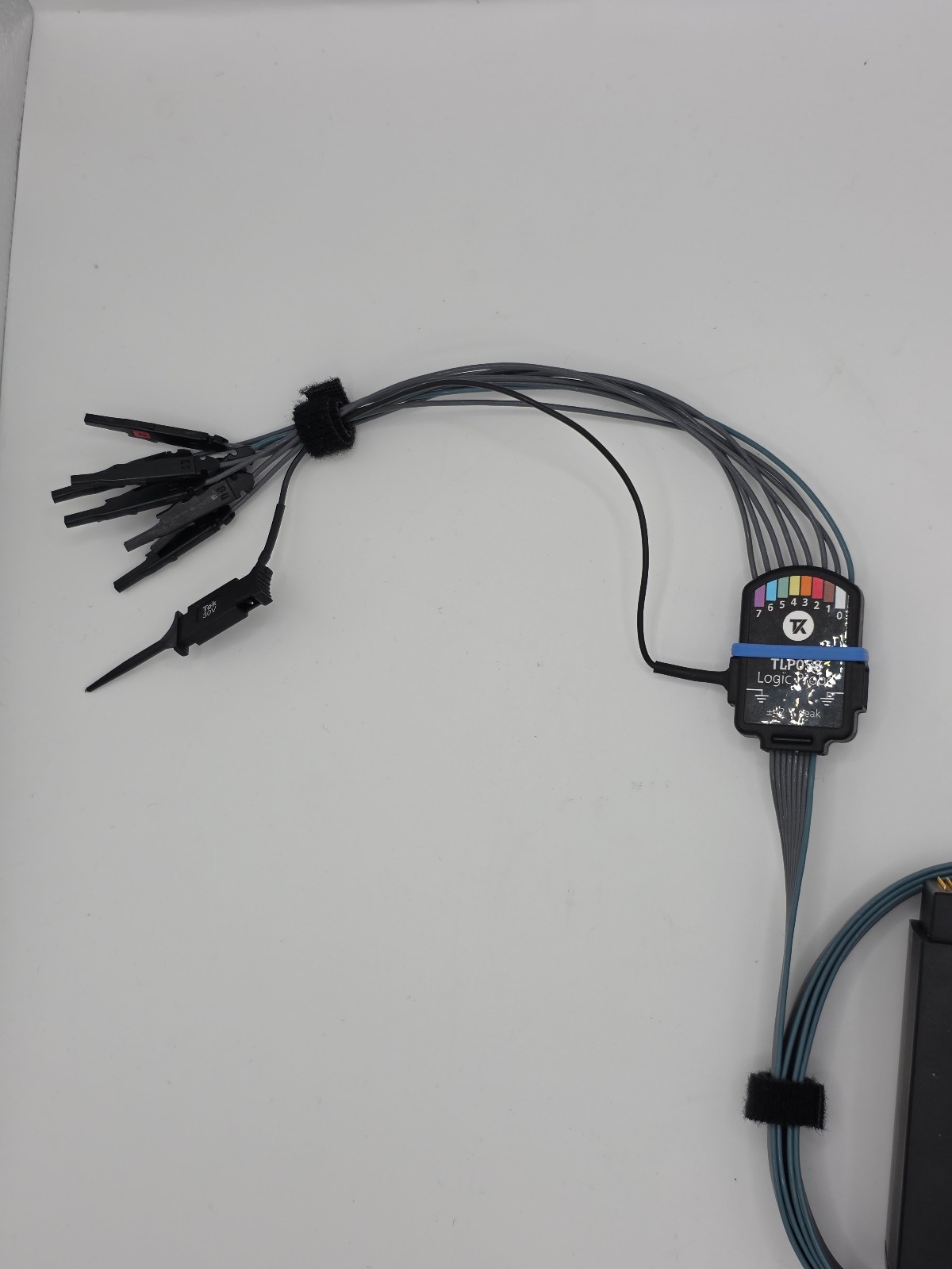 Tektronix TLP058 logic probe for MSO4, 5, 6 series scopes.