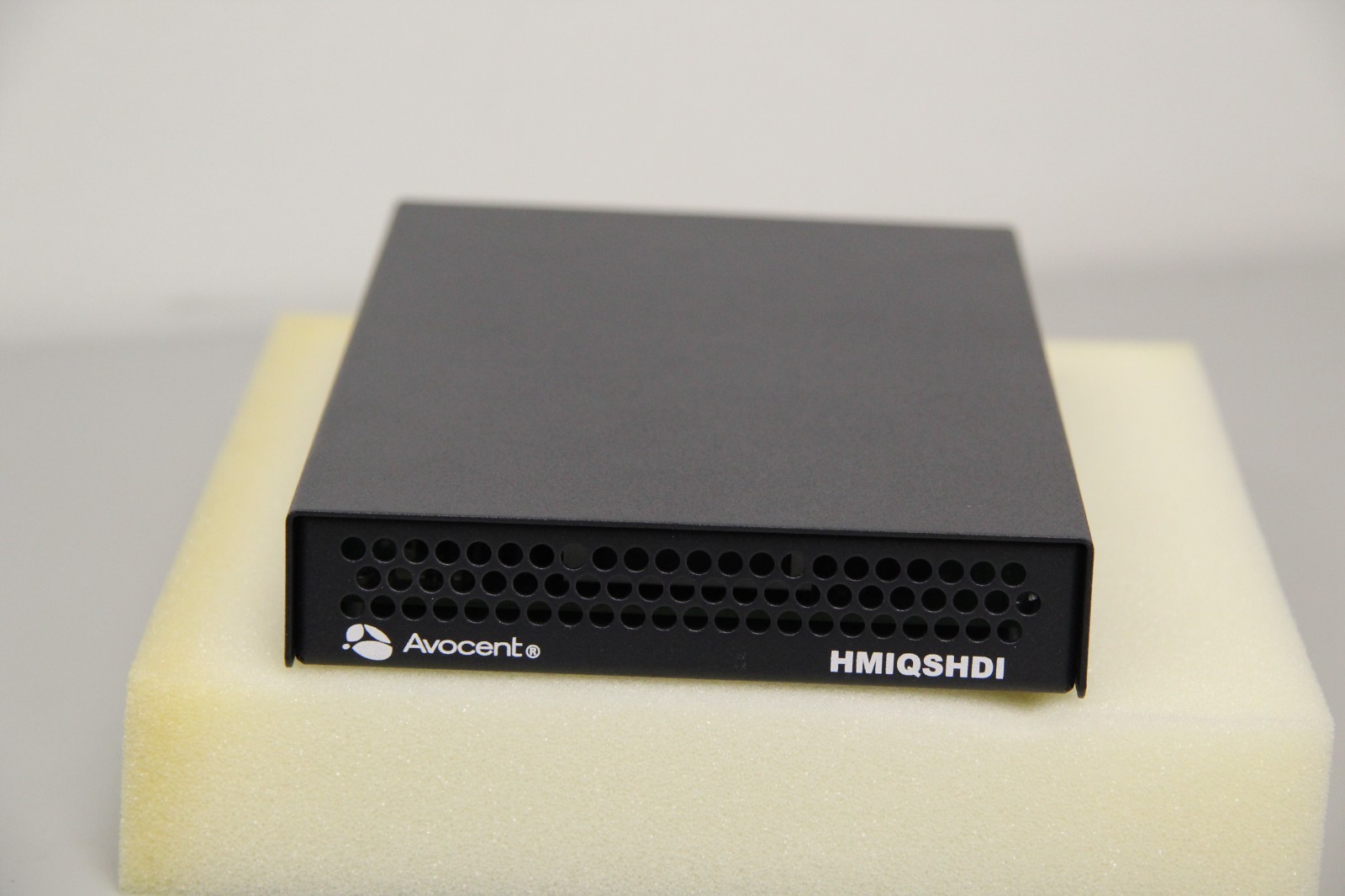 New Open Box Avocent  HMIQSDHI-001 User Station 500-183-503