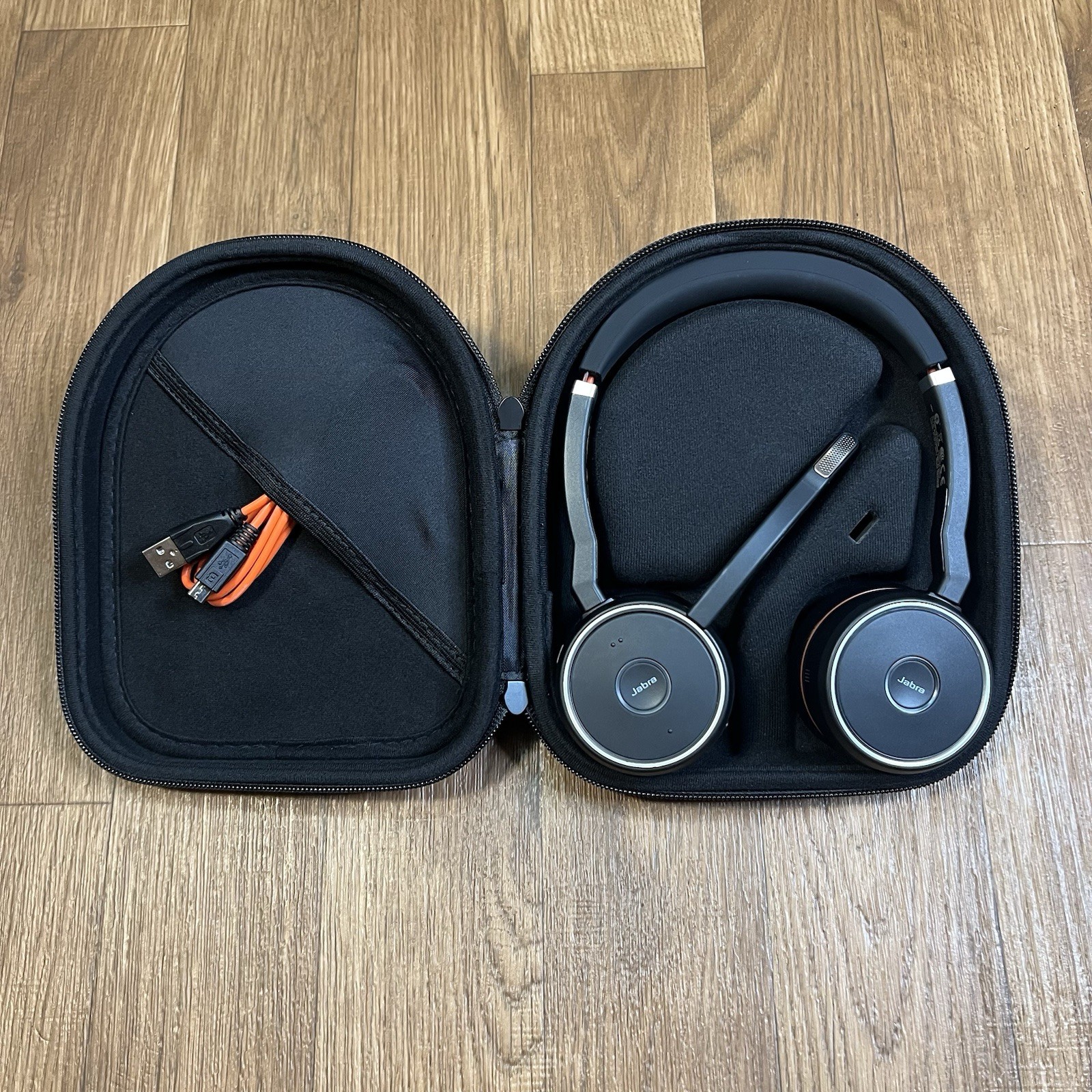 Jabra Evolve 75 Headset (HSC040W) - Headset & Case & Charging Cable Only