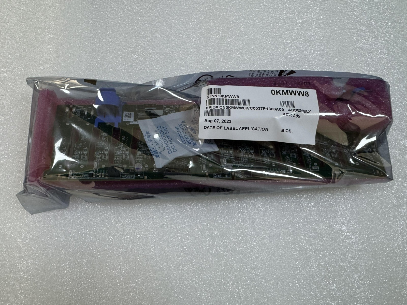 New DELL EMC R750 R7525 16 BAY SERVER BACKPLANE 2U 16X2.5 SFF PC13T 0KMWW8 KMWW8