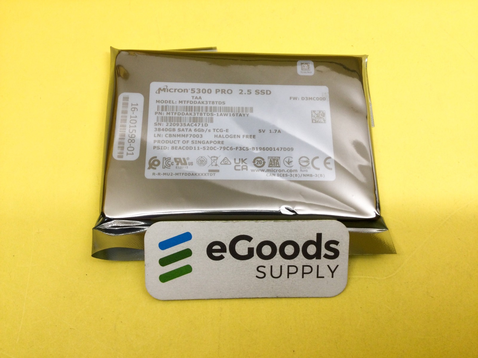 Micron 5300 PRO 3.84TB SATA 6Gb/s 2.5in SSD MTFDDAK3T8TDS NEW