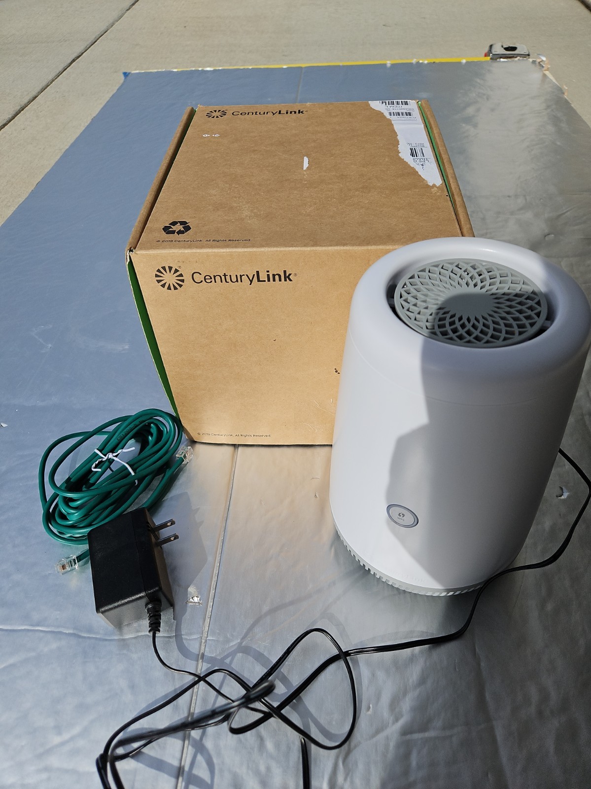 CenturyLink C4000LG Combo Modem & Wi-Fi Router With Power Cord and Cables
