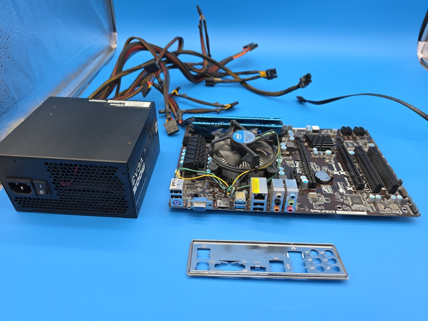ASROCK Z75 PRO3 Motherboard and Intel i7 3770 3.4g 8Gb Ram With Power Supply 