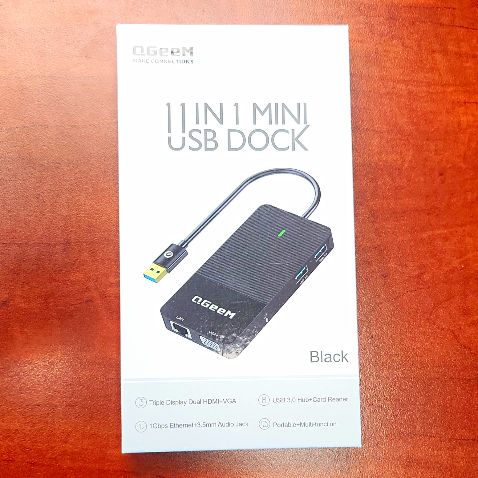 QGeeM 11-in-1 USB 3.0 Dock HDMI VGA RJ-45 3.5mm Portable Black DN3908