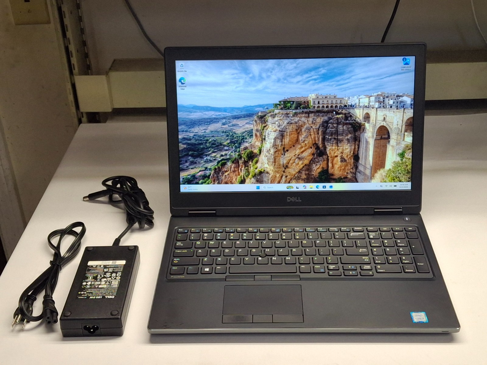 Dell Precision 7530 15.6" FHD I9-8950HK 500GB SSD 32GB Quadro P1000 (4GB) Win11P
