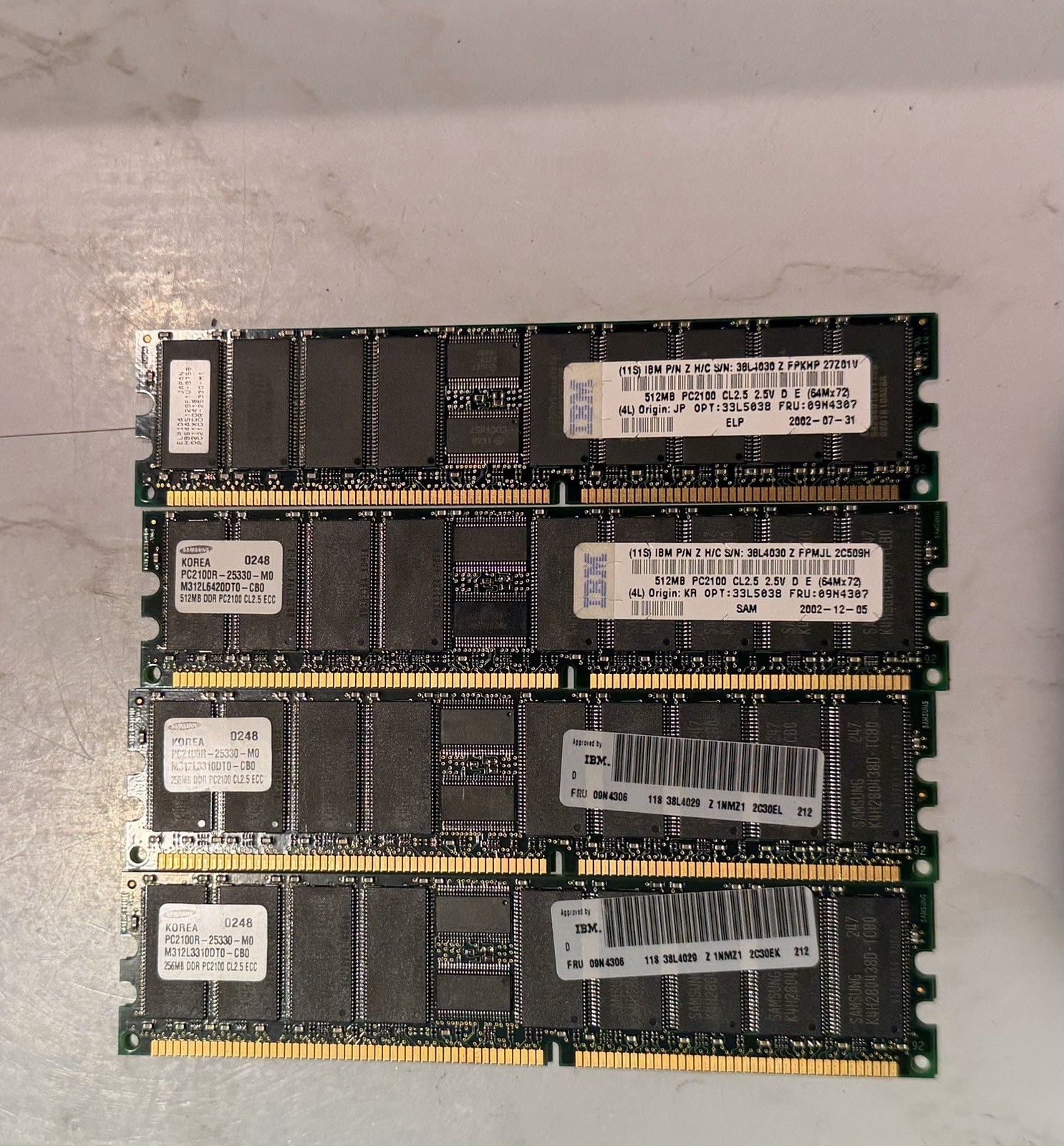 IBM eServer Series 345  Server Ram 512mb/256mb Lot Of 4 In Working Condition