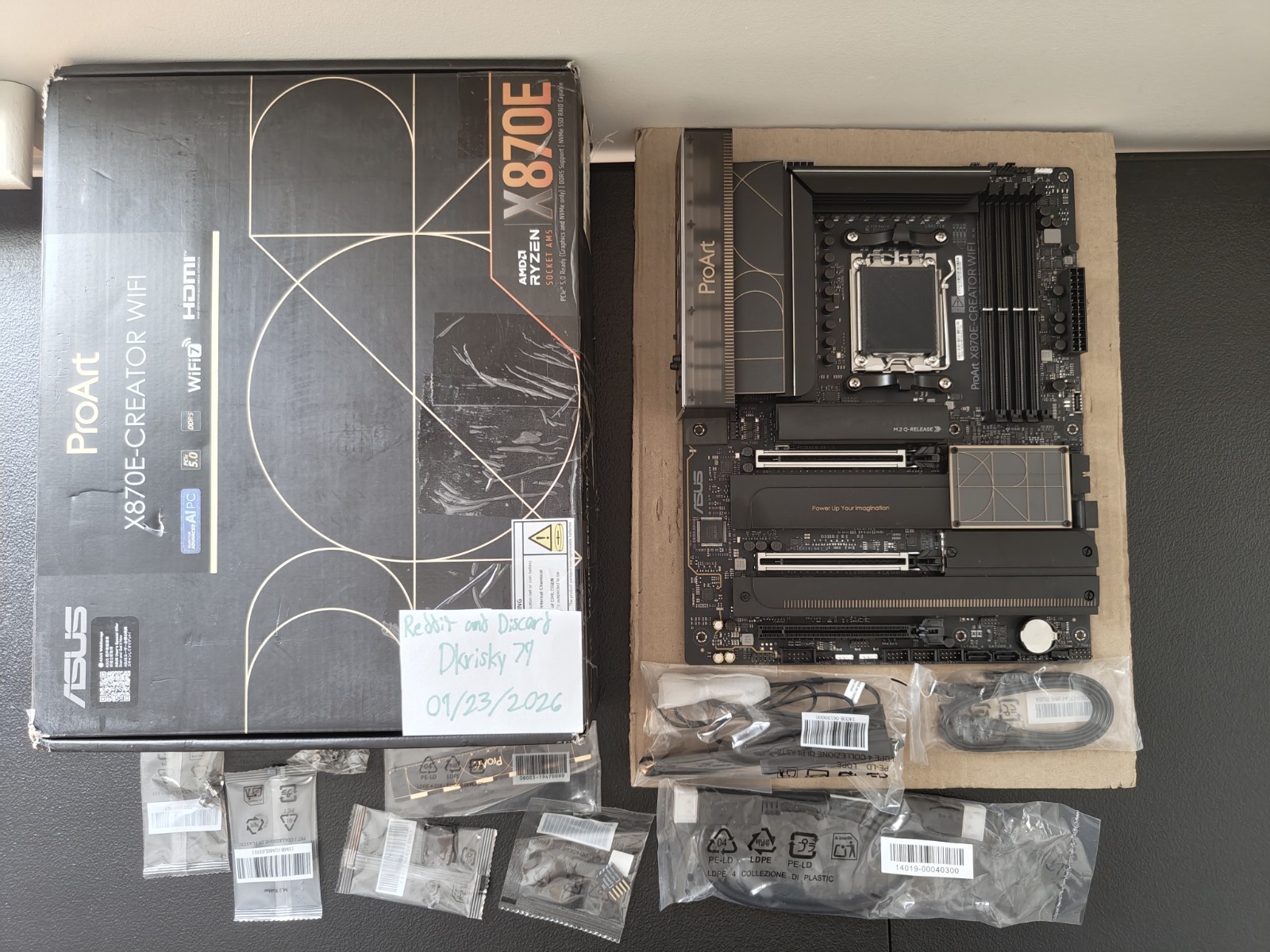 Asus ProArt X870E-CREATOR WIFI Gaming Desktop Motherboard - AMD X870E Chipset