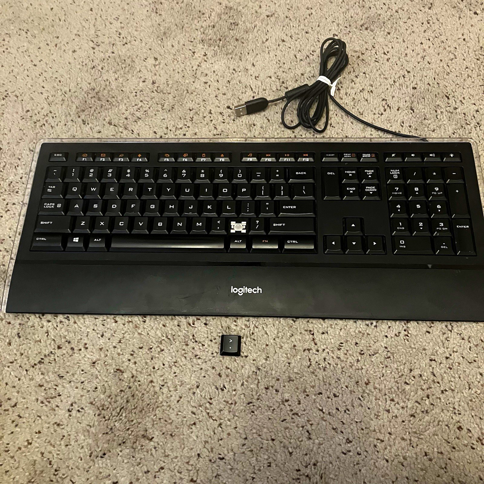Logitech Illuminated K740 USB Wired Slim Keyboard Y-UY95 Backlit - Tested Works