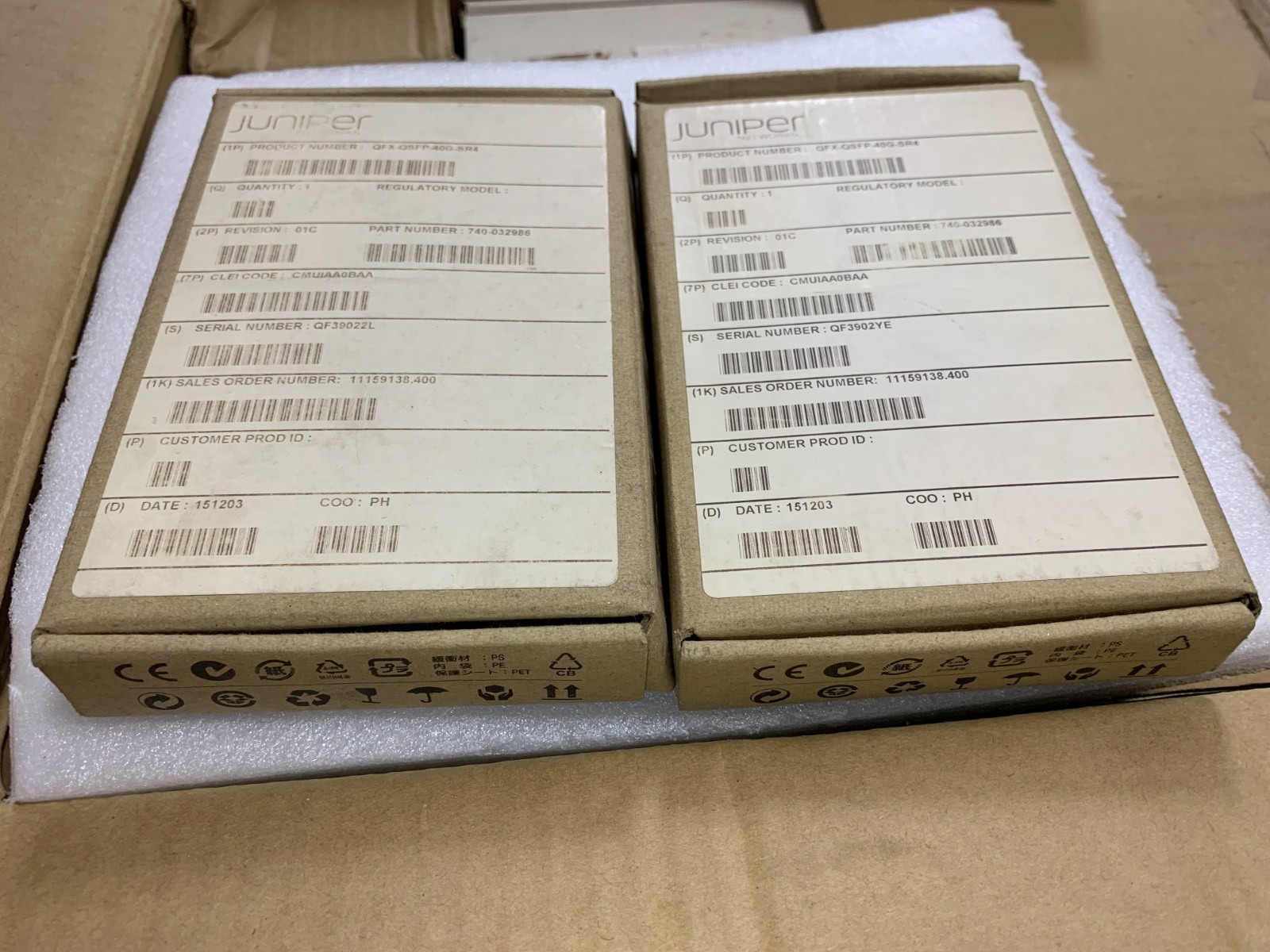 2pcs Juniper Networks QFX-QSFP-40G-SR4 740-032986 40GBASE-SR4 QSFP+ Transceiver