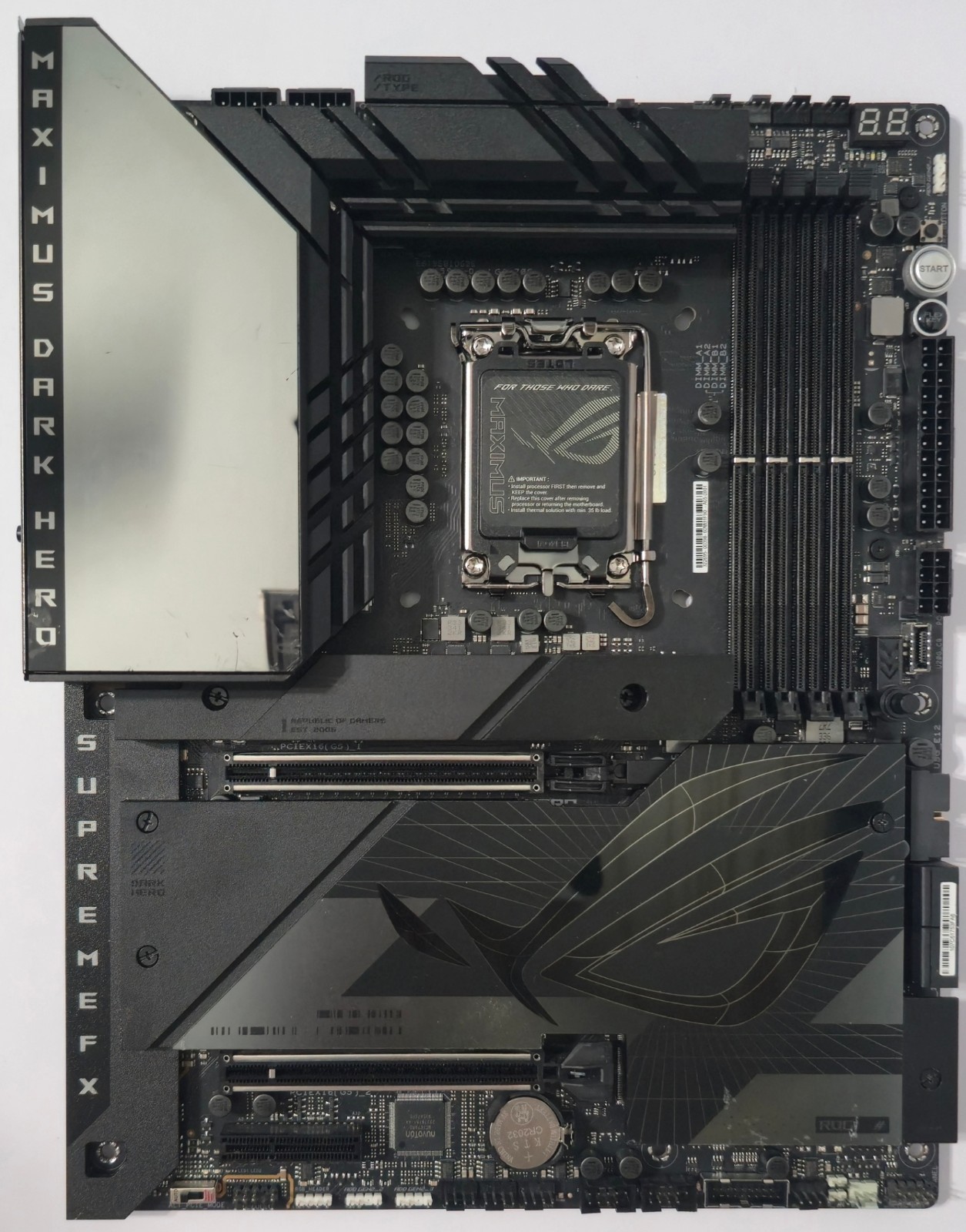 Asus ROG MAXIMUS Z790 Dark Hero LGA 1700 ATX Intel DDR5 Motherboard