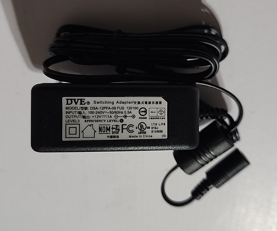 DVE DSA-12PFA-09 FUS 120100 12V 1A SWITCHING POWER ADAPTER SUPPLY AC PLUG 