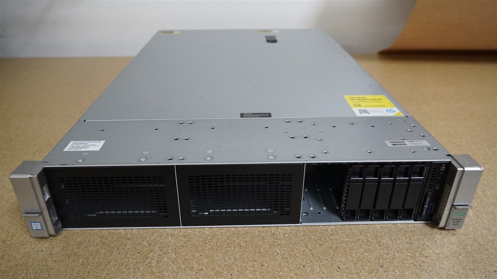 HP ProLiant DL380 Gen9 8SFF 2x E5-2670v3 24-Core 2.3GHz 32GB RAM 4x300GB SAS 2U