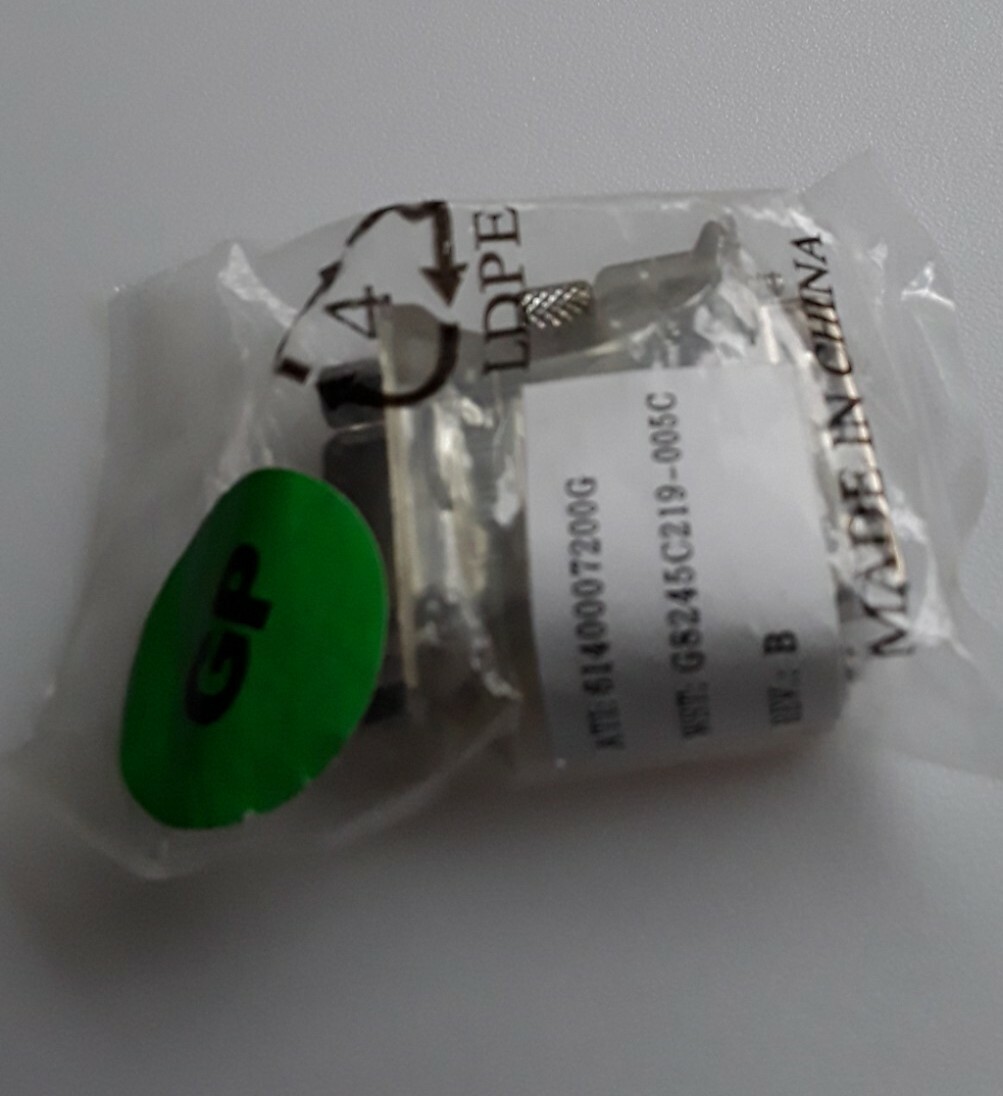 ATI DVI to VGA adapters P/N 6140007200G BRAND NEW