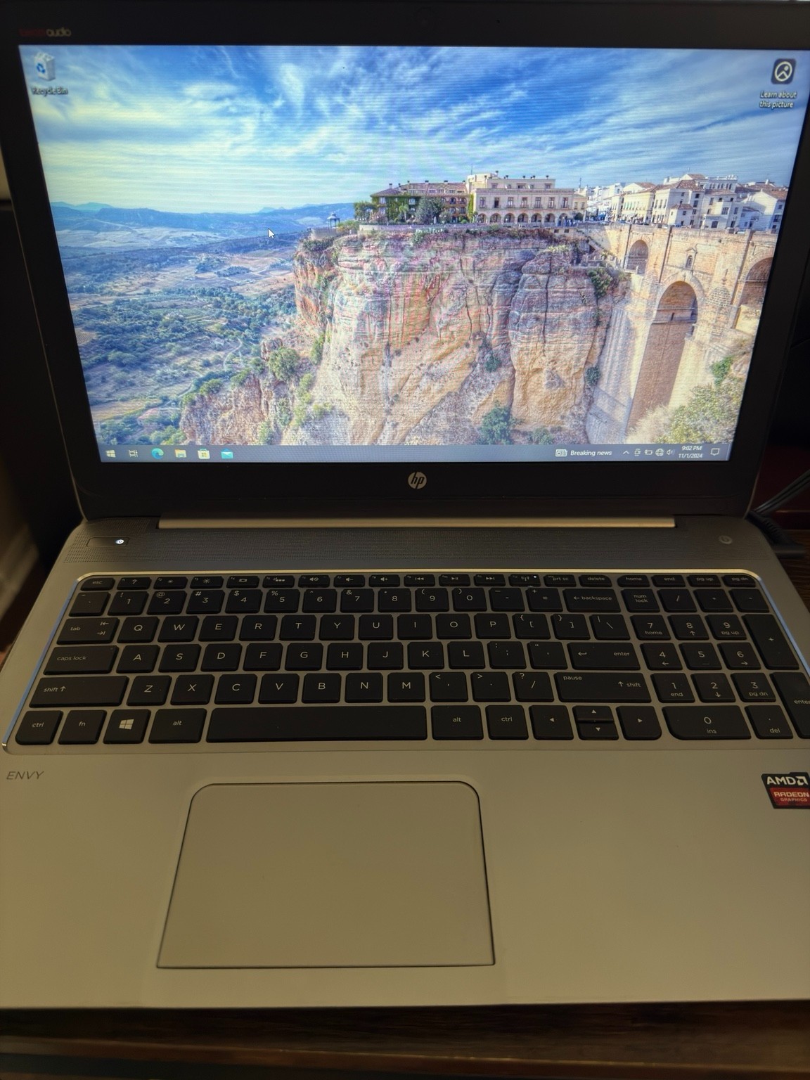 HP ENVY m6-k010dx 15.6" Laptop AMD A10 8GB RAM 240GB SSD Windows 10 Pro