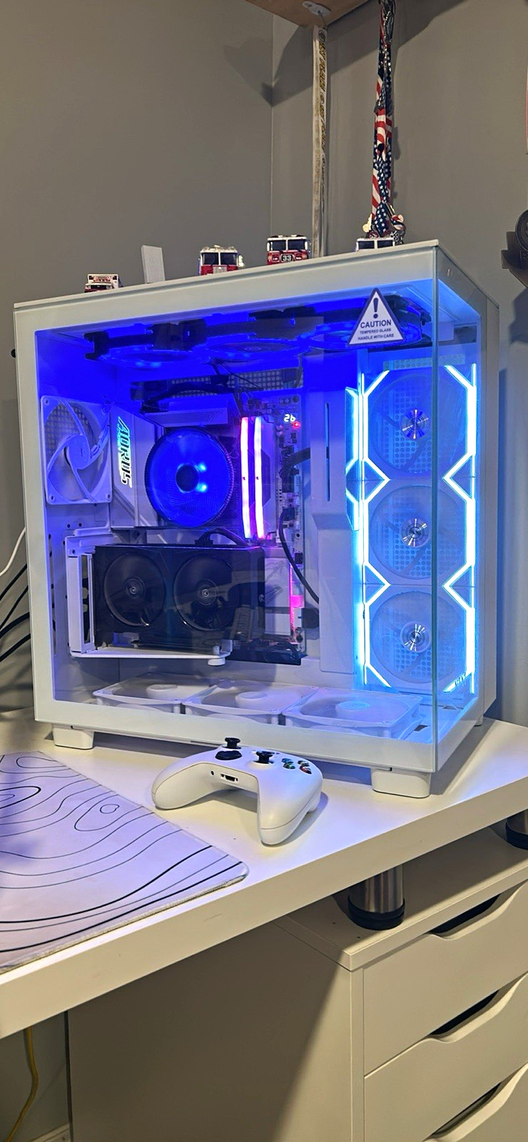 Custom/Whitebox AORUS White Gaming Tower Ryzen 7 16GB 1TB SSD RTX 4060