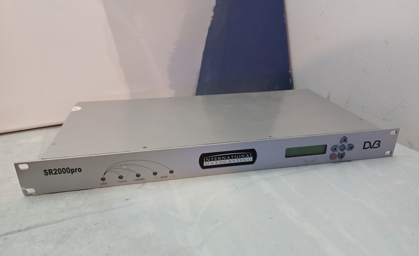 INTERNATIONAL DATACASTING  SR2000PRO  P/N 90078450 V2.5  DV3 Satellite Receiver 