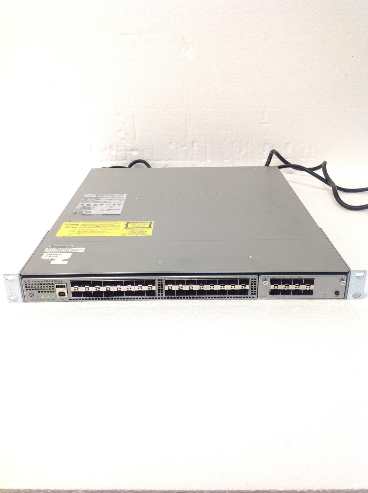 Cisco Catalyst 4500-X Series WS-C4500X-32SFP+ Network Switch w/ C4KX-NM-8SFP+