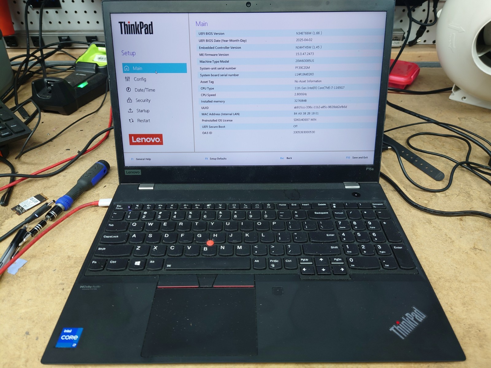 Lenovo ThinkPad P15s Gen2 15.6"FHD Touch i7-1165G7 32GB RAM 512GB SSD T500 No OS