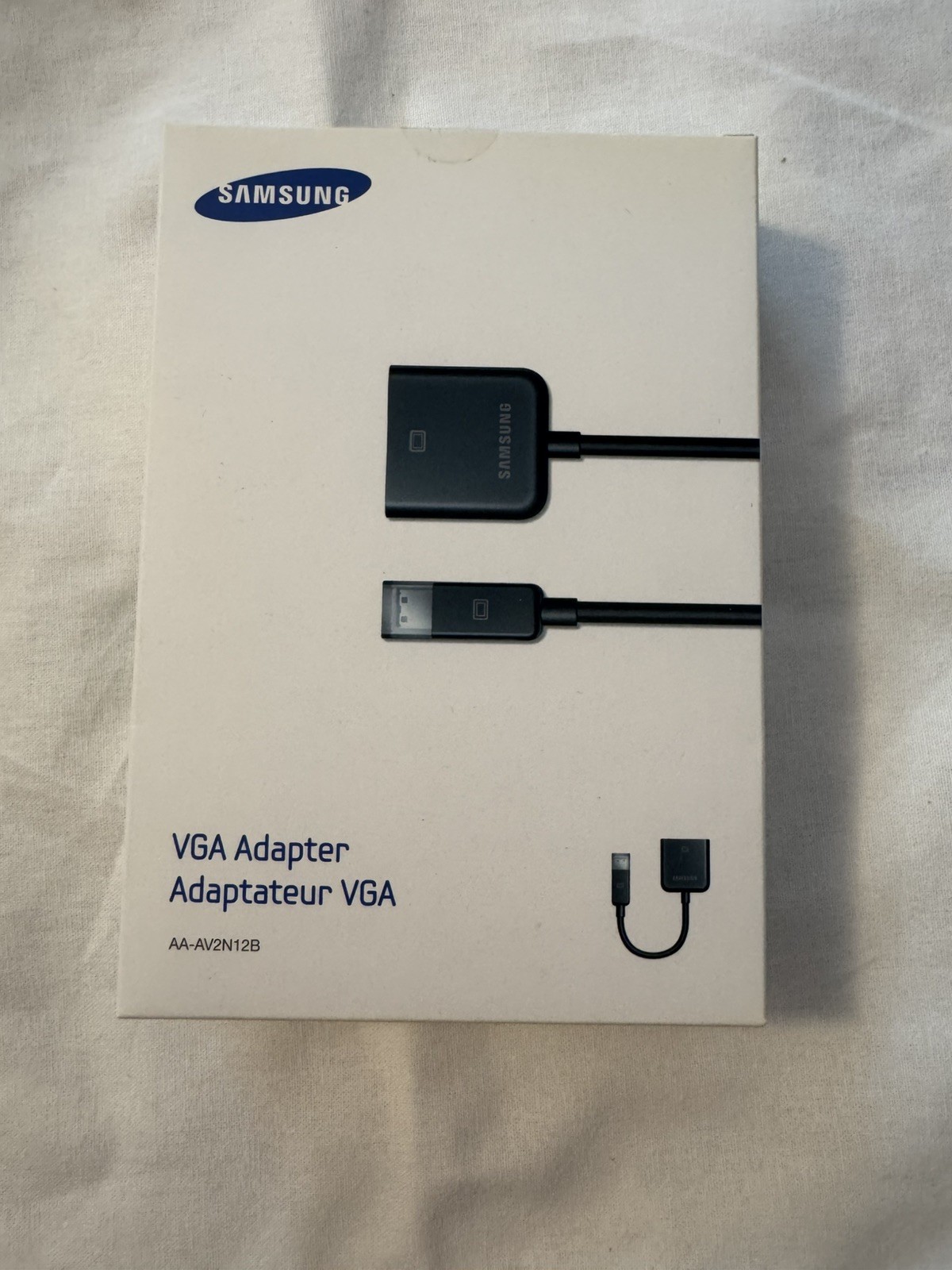 New Genuine Factory Sealed Samsung VGA Adapter Black  AA-AV2N12B/US