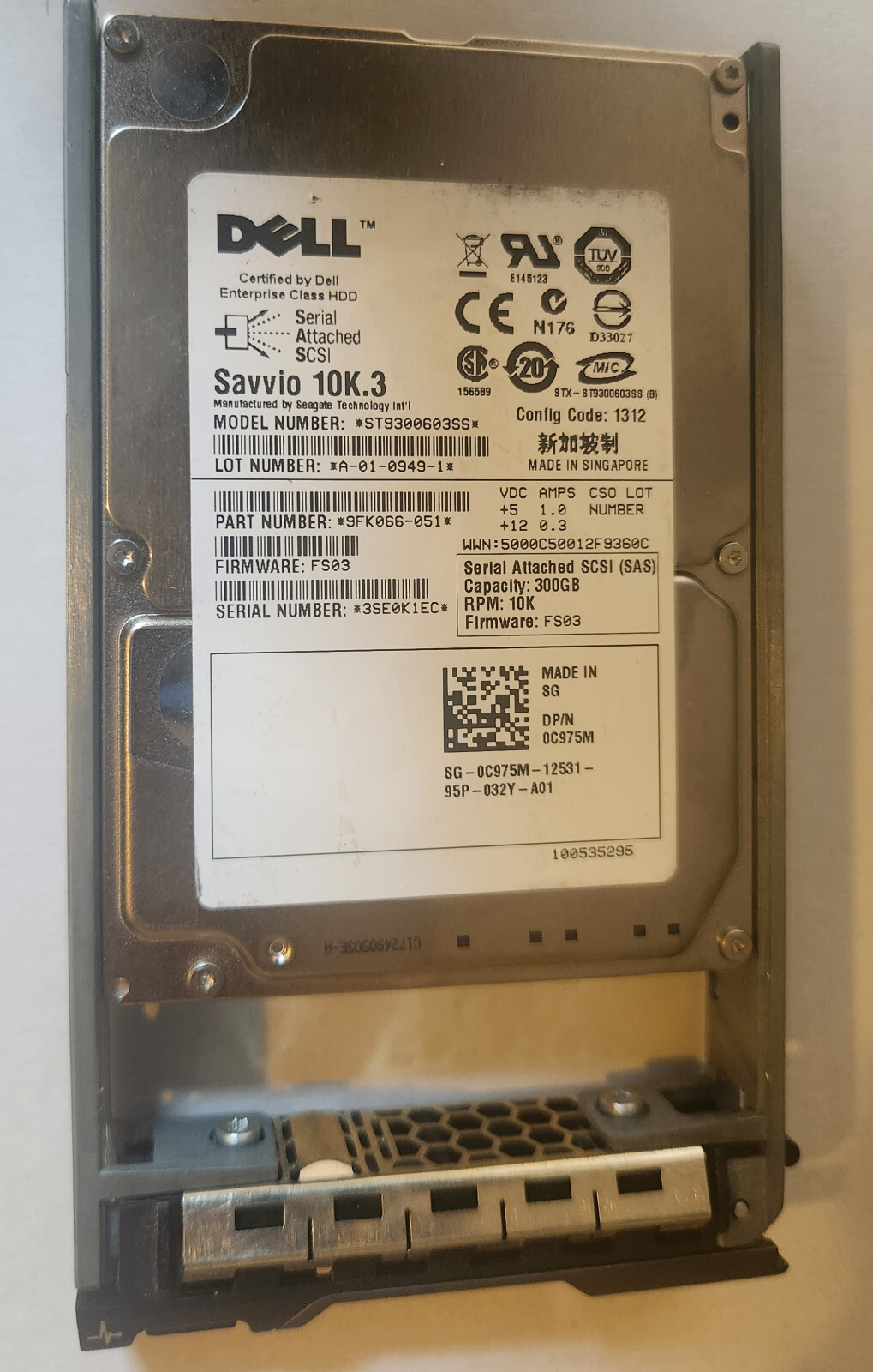 Seagate Savvio 10K.3 ST9300603SS - Hard Drive - 300 GB - SAS-2 (V30678) lot OF 2