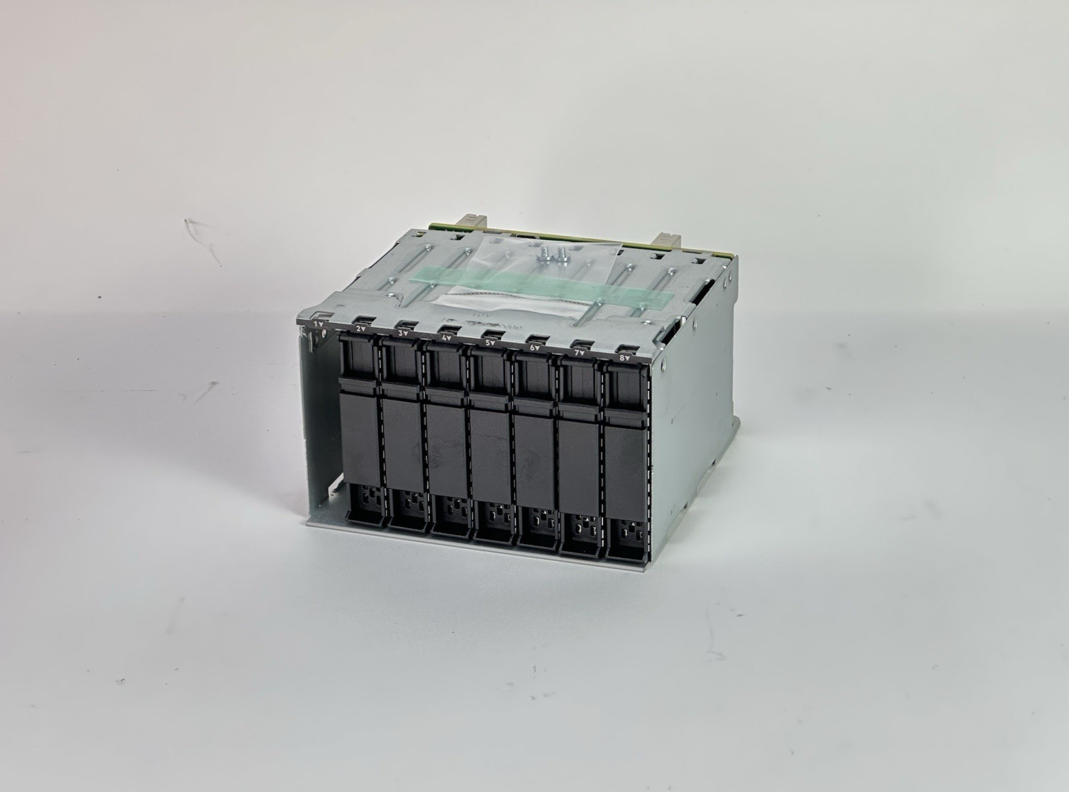 HPE DL380 DL385 DL345 DL38x Gen10/Plus/V2 8SFF Drive Cage Kit 2.5 SAS/SATA BC
