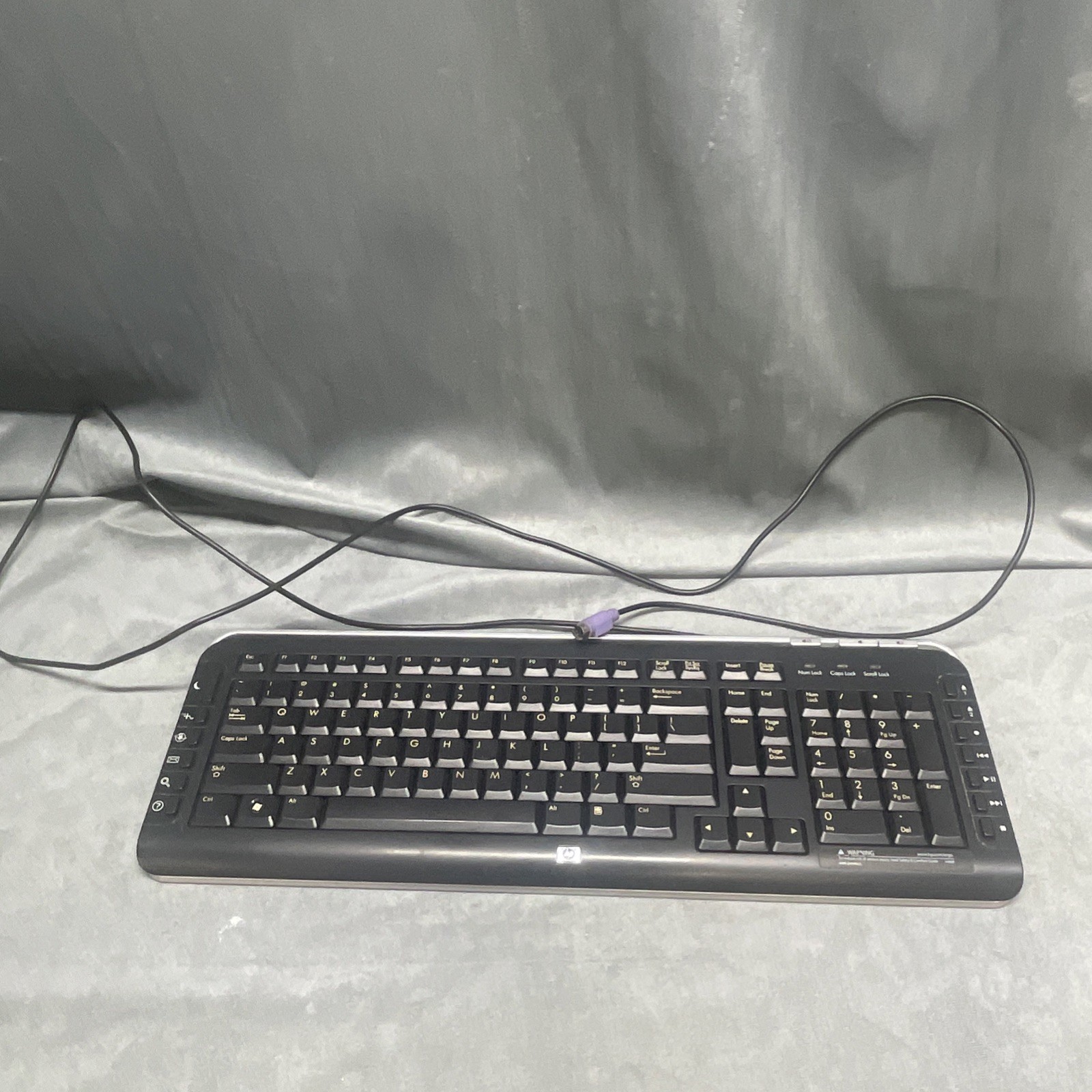Genuine HP PS/2 Multimedia Keyboard Model: KB-0630 PN: 5188-6077 Super Shape