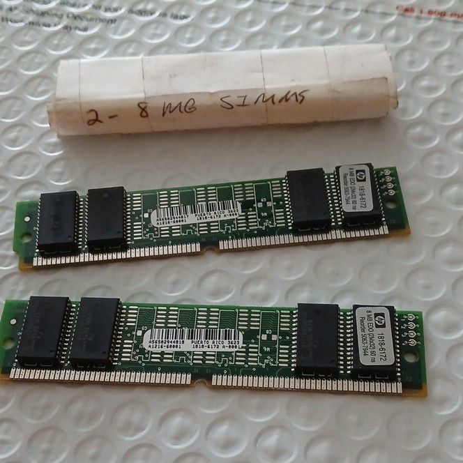 HP 16MB Kit (2x8MB) 72-Pin SIMM EDO DRAM 60ns Parity 1818-6172