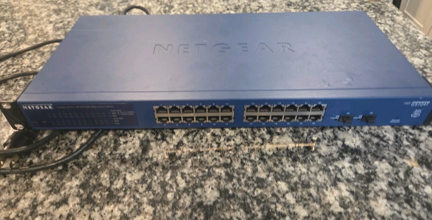 x67~ Netgear ProSafe GS724T v3 24-Port Gigabit Managed Ethernet Smart Switch