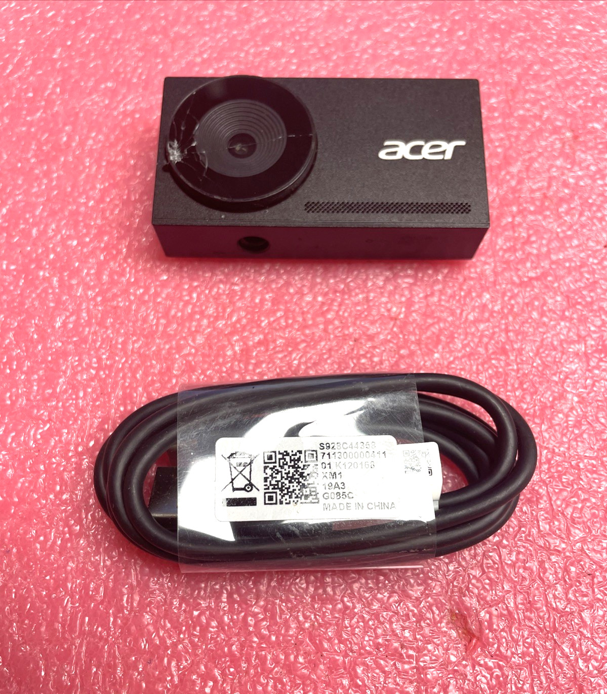 **AS IS** ACER 4K WEBCAME WBC-0E01 CRACKED LENS / SEE PICTURES