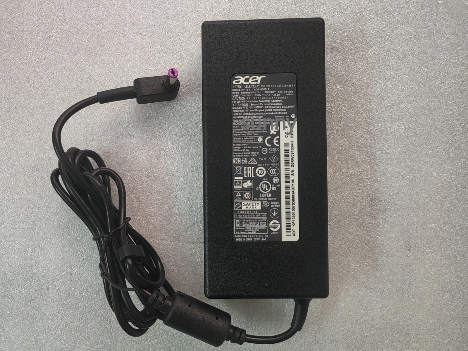Genuine 135W 19V 7.1A ADP-135KBT for Acer Nitro 5 N18C3 AN515-54-76KC AC Adapter