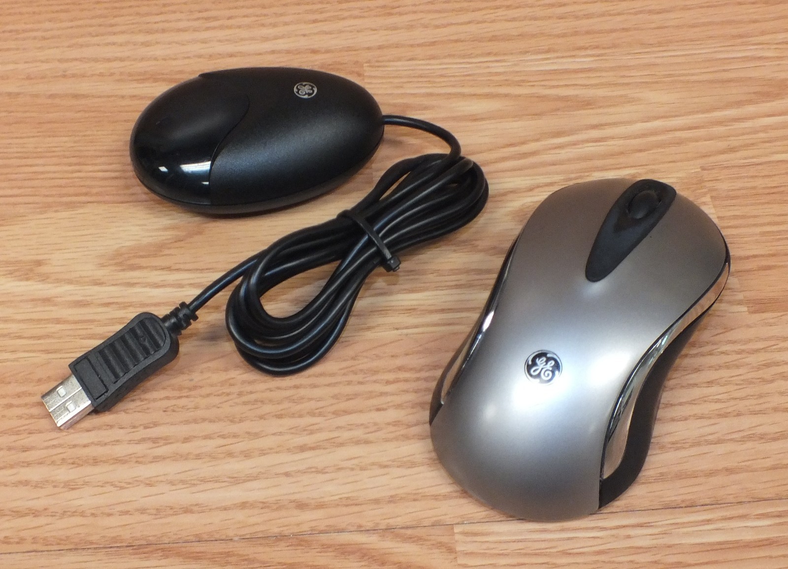 Genuine GE (97990) Wireless Optical Mouse With Wired USB Receiver **READ** 