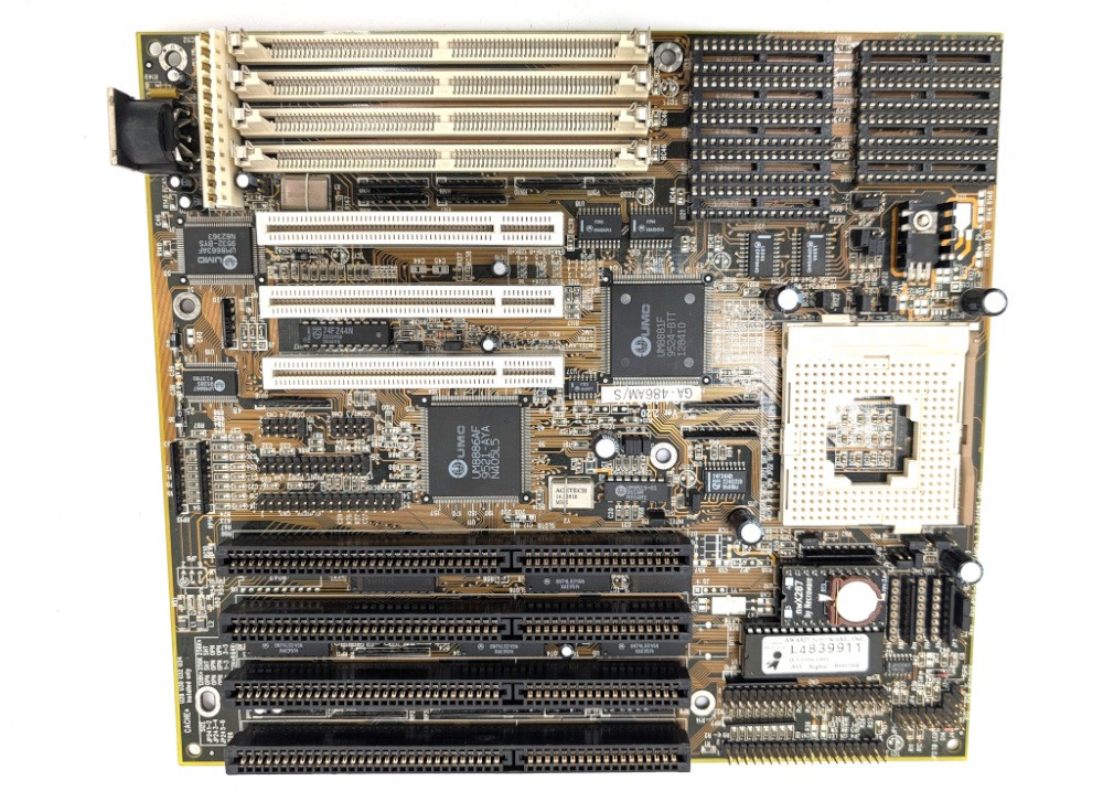 Gigabyte GA-486AM/S Vintage Motherboard Socket 3 Motherboard UMC Chip UM8886AF