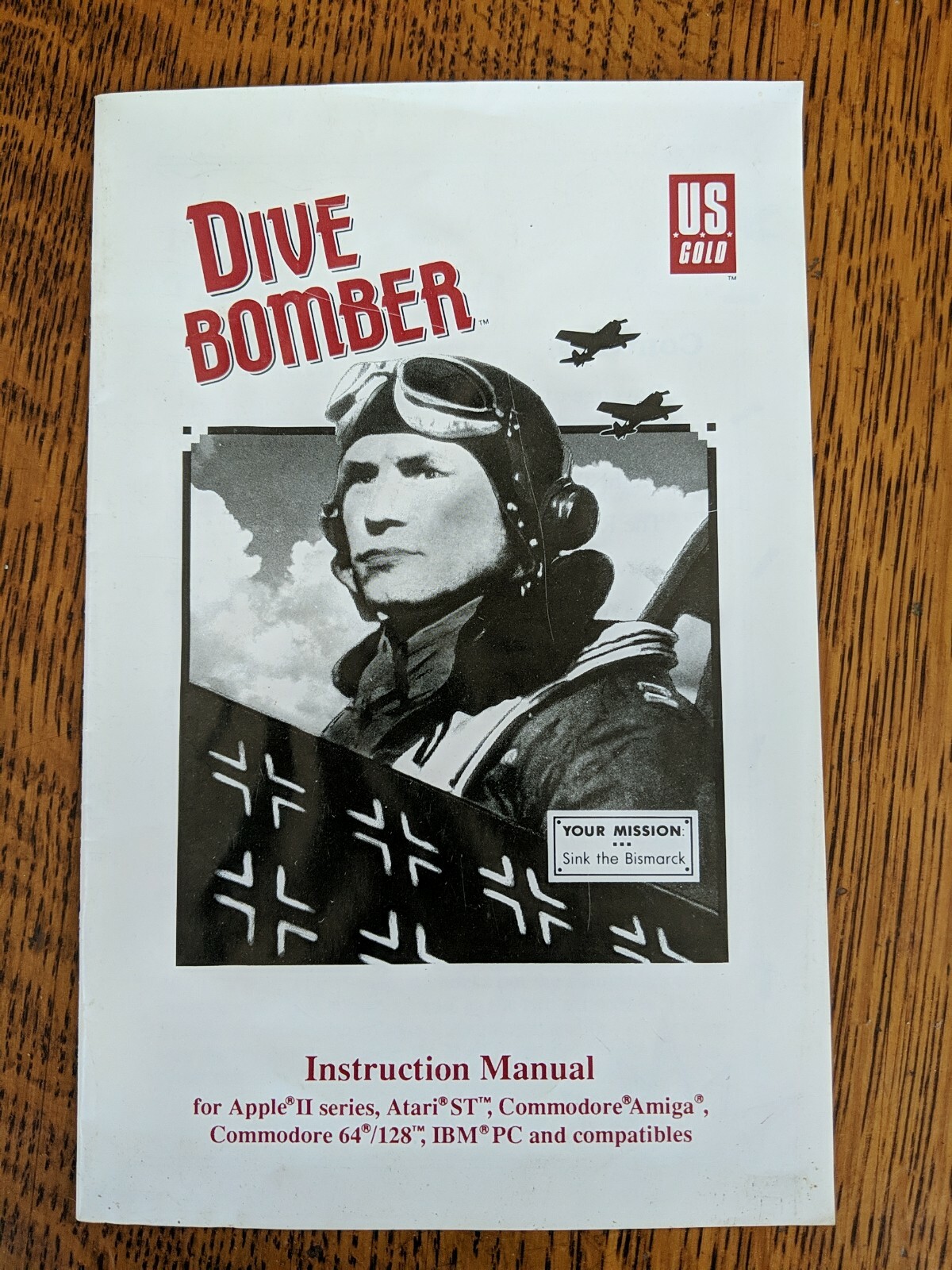 Vintage 1988 Epyx Dive Bomber US Gold Instruction Manual - Apple Atari Amiga IBM