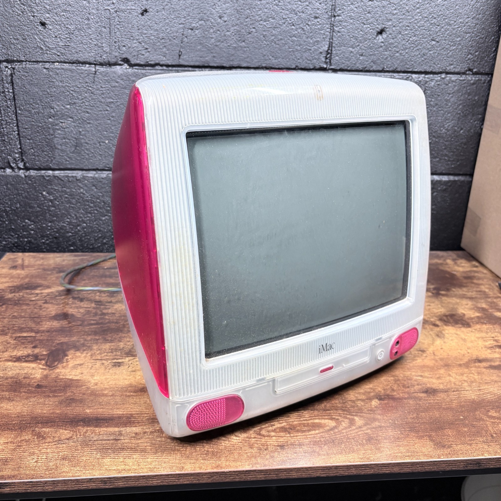 Vintage Apple iMac G3 Strawberry M4984 Desktop Computer Pink PARTS REPAIR Powers