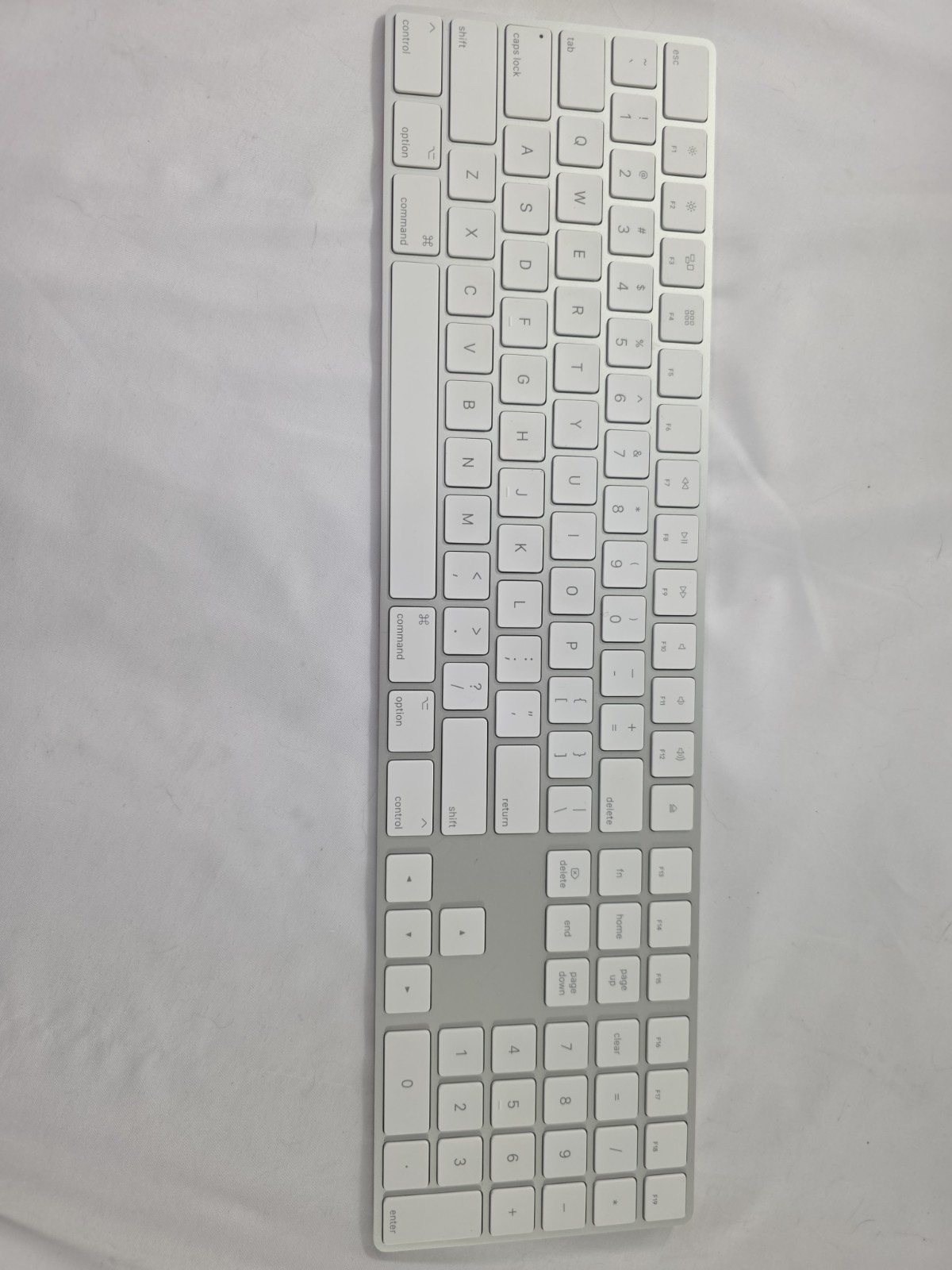 Apple Magic Keyboard w/Numeric Keypad Silver White Model A1843 Clean