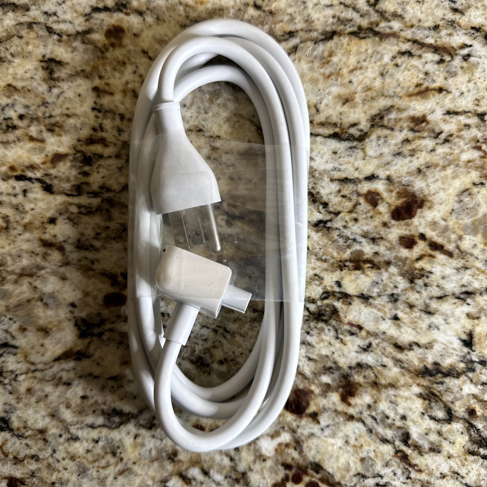 Apple (Volex) APC7H AC Power Adapter Extension Cable/Cord E62405SP 2.5A 125V