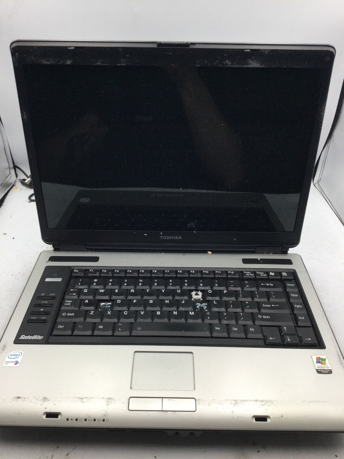 TOSHIBA SATELLITE A105-S4284 - FOR PARTS - INTEL CENTRINO - 1GB RAM - READ - BB