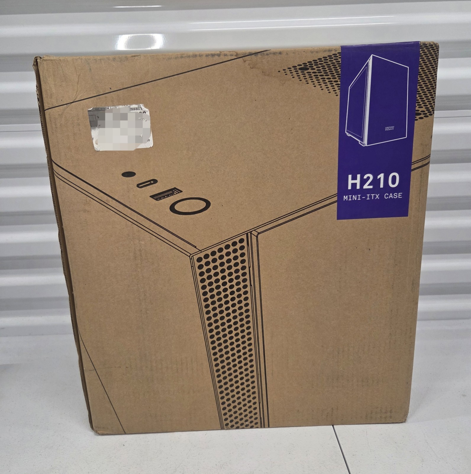 NZXT H210 Mini-ITX PC Gaming Case - Matte Black/Red - CA-H210B-BR Tempered Glass