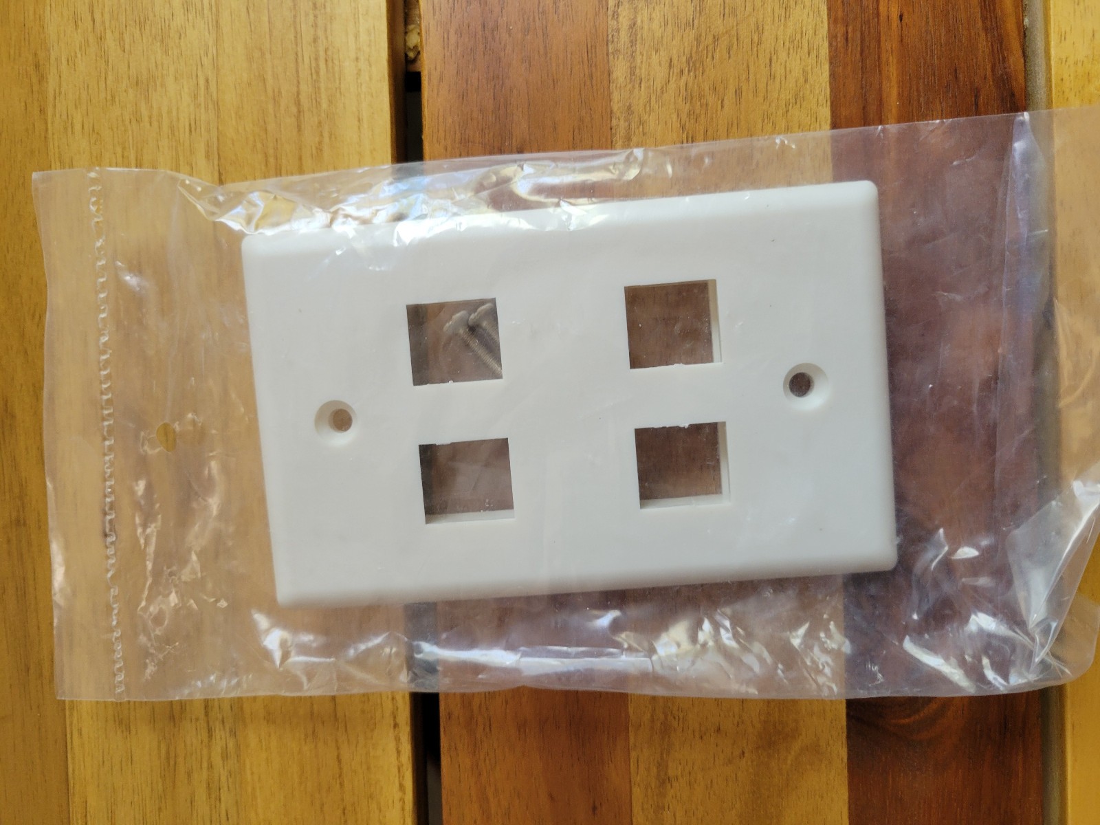 100 Pack - 4 Port Wall Plate Keystone RJ45 Cat6 Cat5e Insert Jack Ivory Plate