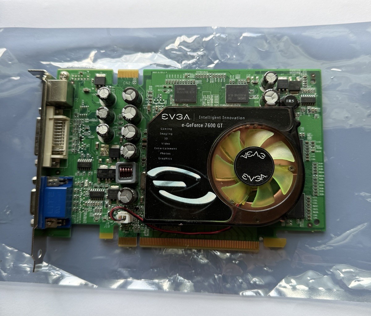 EVGA NVIDIA GeForce 7600 GT KO - 256MB PCIe Graphics Card